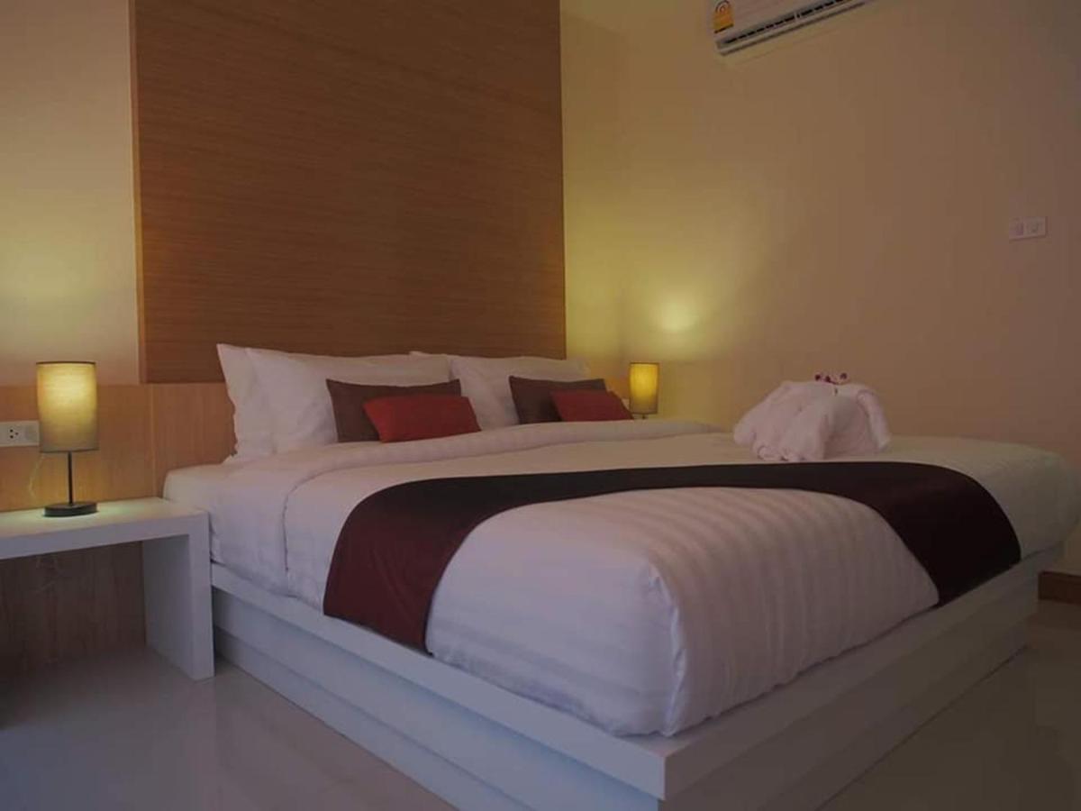 The Little Nest Phuket Hotel Exterior photo